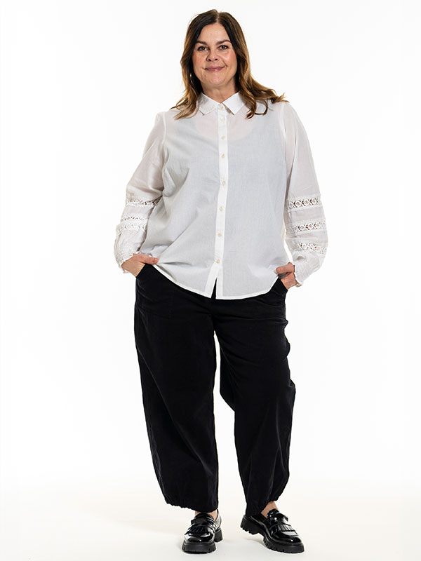 HELIN - Plus Size Skjorta fra Gozzip