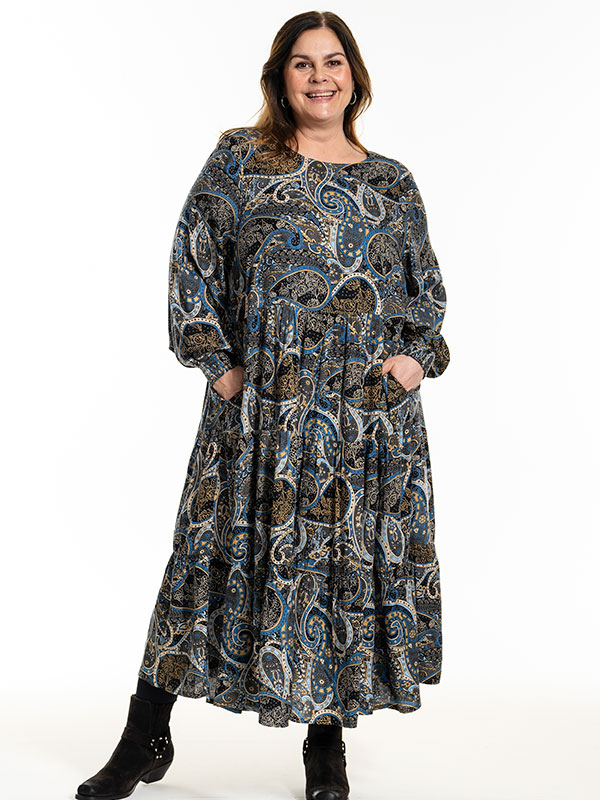 SUSSIE - Plus Size Klänning fra Gozzip
