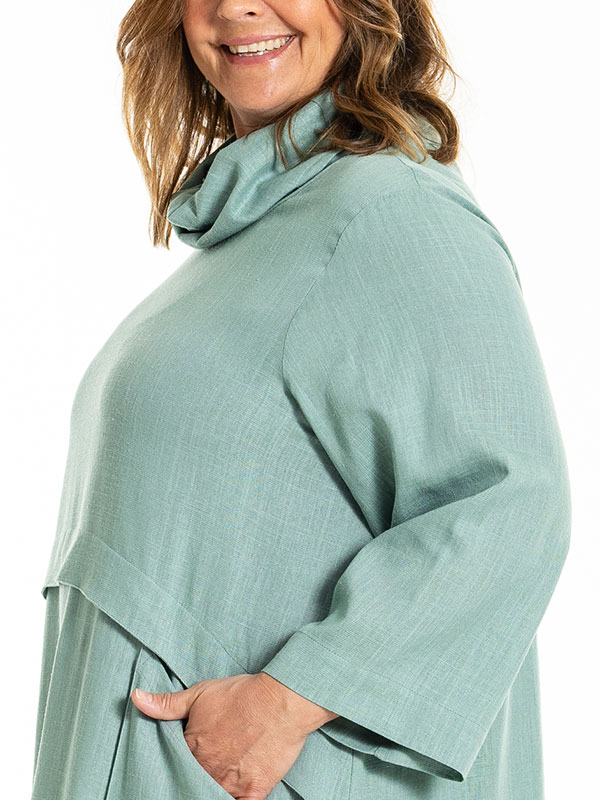 HEDDI - Plus Size Klänning fra Gozzip