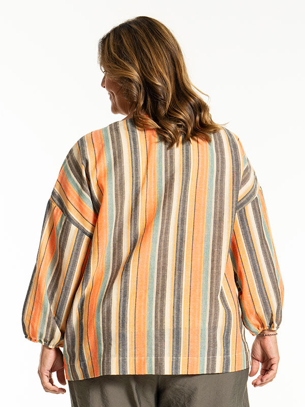 ANN-MARI - Plus Size Blus fra Gozzip