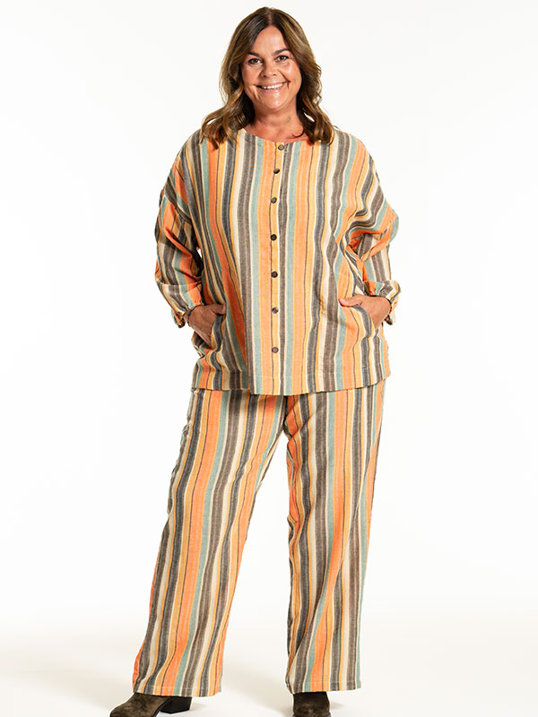 ANN-MARI - Plus Size Blus fra Gozzip