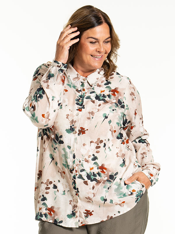 KARINA - Plus Size Skjorta fra Gozzip
