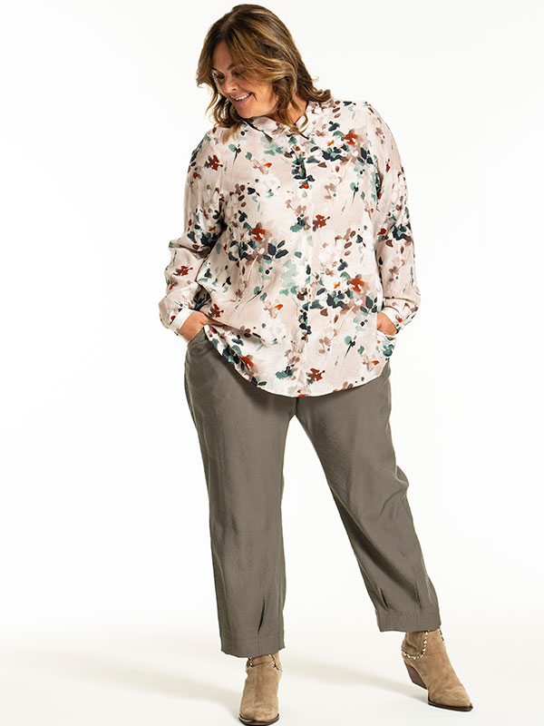 KARINA - Plus Size Skjorta fra Gozzip