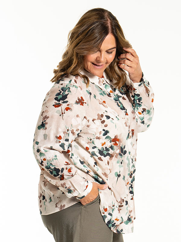 KARINA - Plus Size Skjorta fra Gozzip