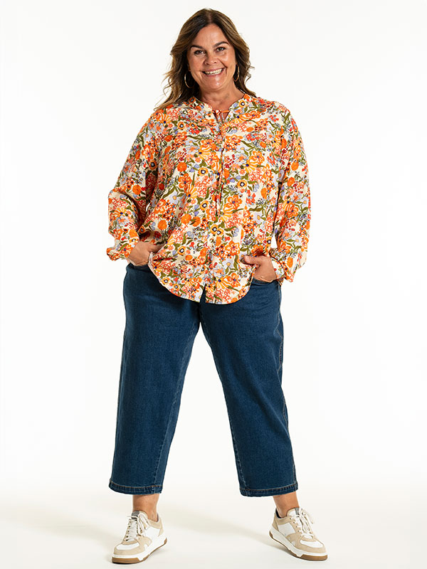 JANETT - Plus Size Blus fra Gozzip