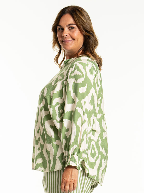 JILIAN - Plus Size Blus fra Gozzip