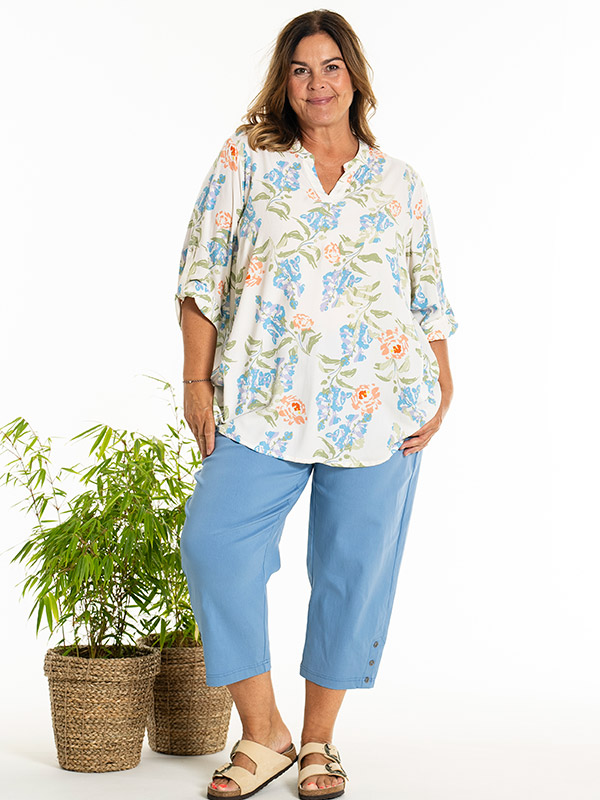 BILLIE - Plus Size Blus fra Gozzip