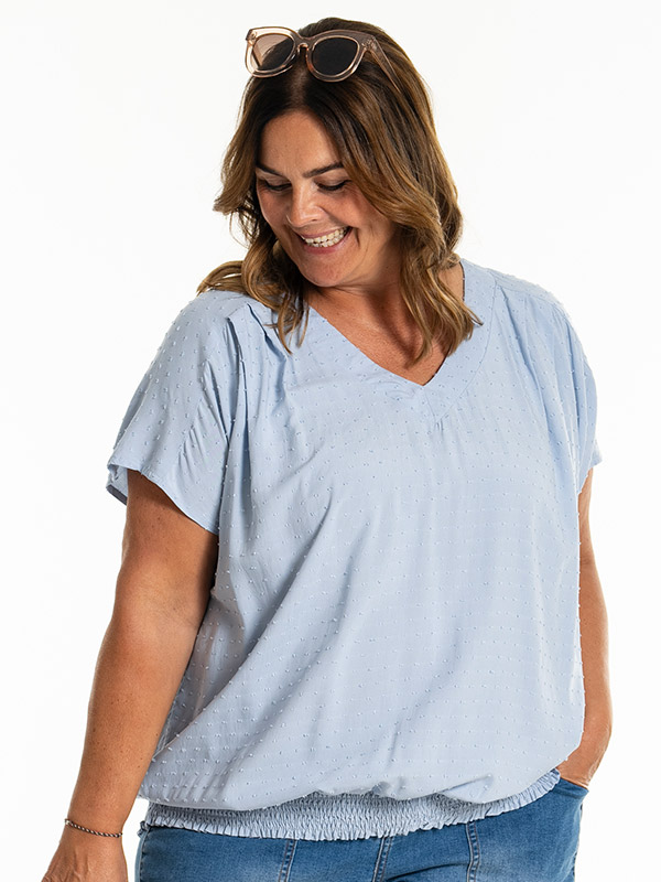 KASSANDRA - Plus Size Blus fra Gozzip