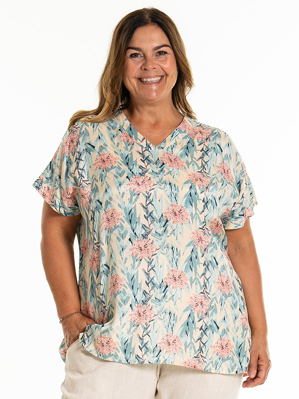 KATHLIN - Plus Size Blus fra Gozzip