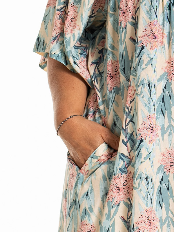 KERSTINE - Plus Size Klänning fra Gozzip