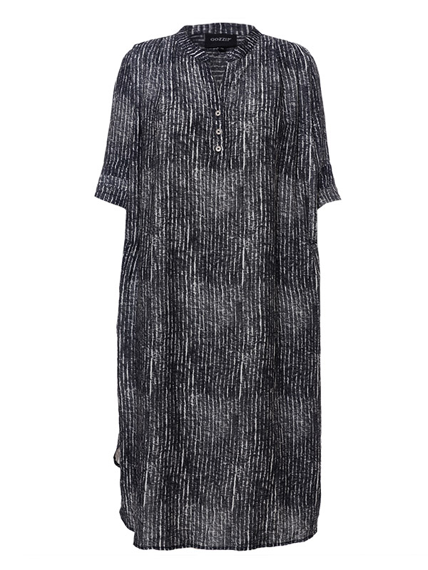 LAILA - Plus Size Klänning fra Gozzip Black