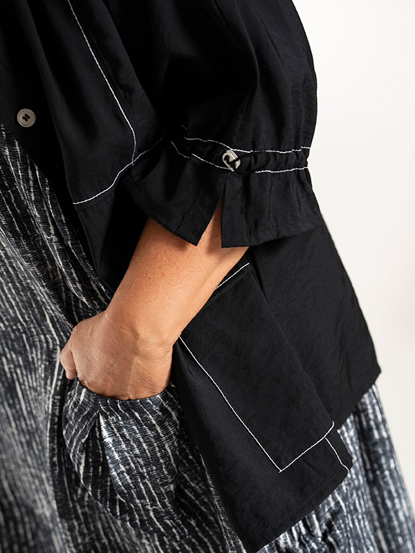 LIZZY - Plus Size Jacka fra Gozzip Black