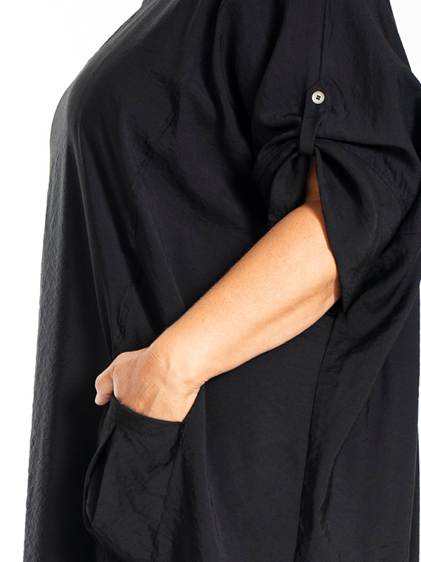 LYNETT - Plus Size Klänning fra Gozzip Black