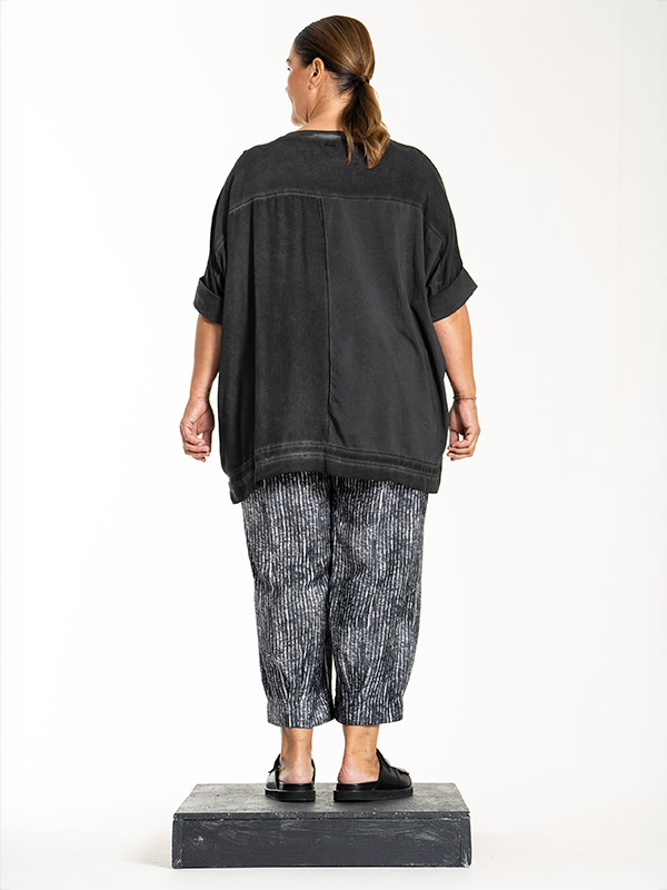 LAYLA - Plus Size T-shirt fra Gozzip Black