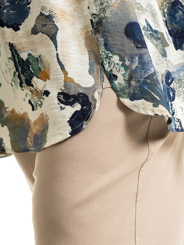 MALINA - Plus Size Blus fra Gozzip