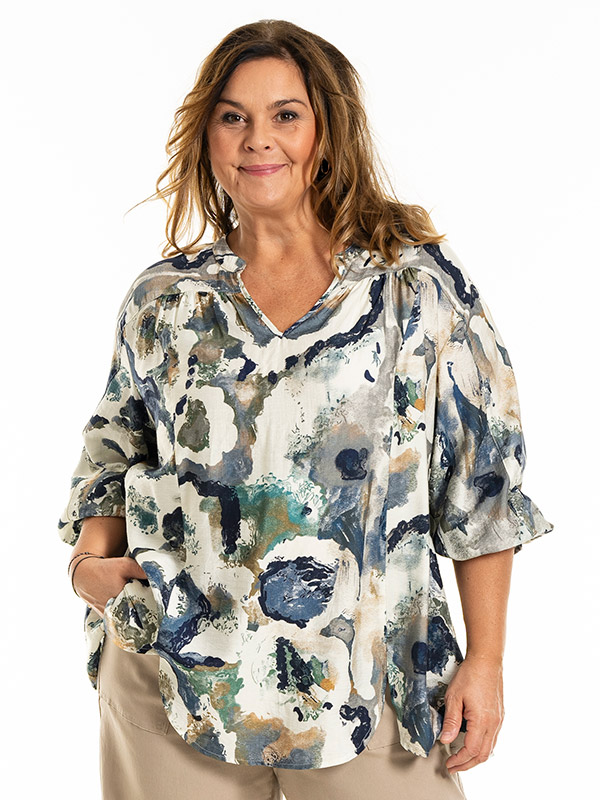 MALINA - Plus Size Blus fra Gozzip