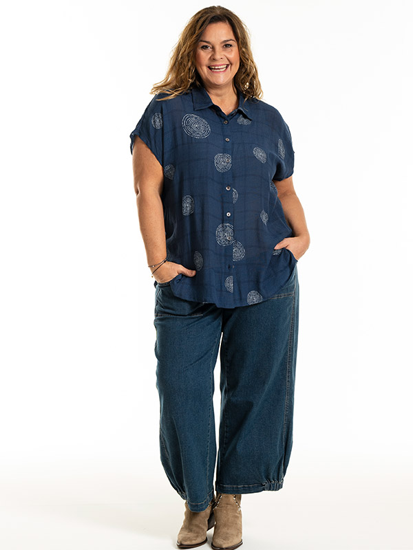 KAISA - Plus Size Skjorta fra Gozzip