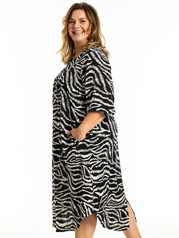 ALICE - Plus Size Klänning fra Gozzip