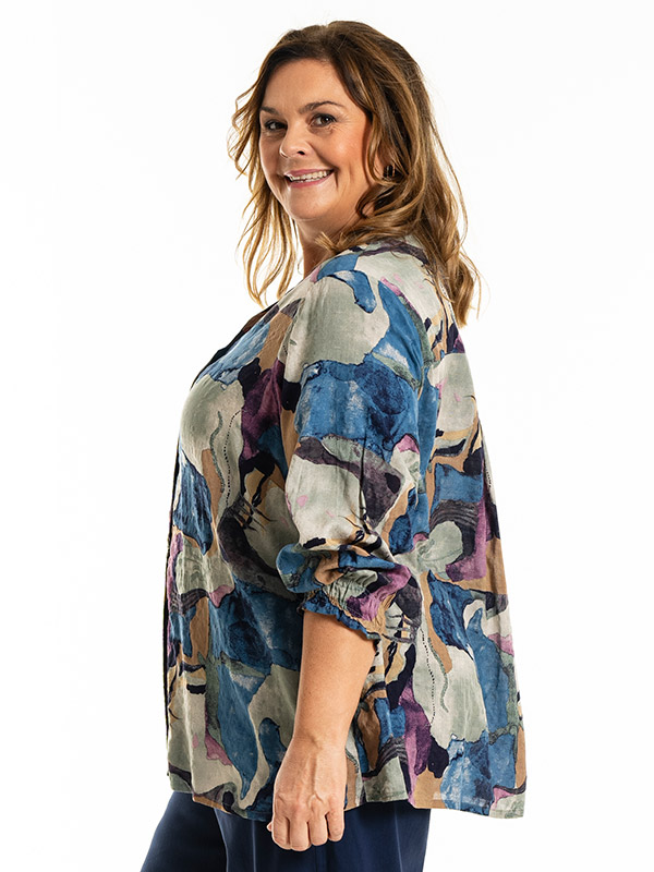 GHITA - Plus Size Blus fra Gozzip