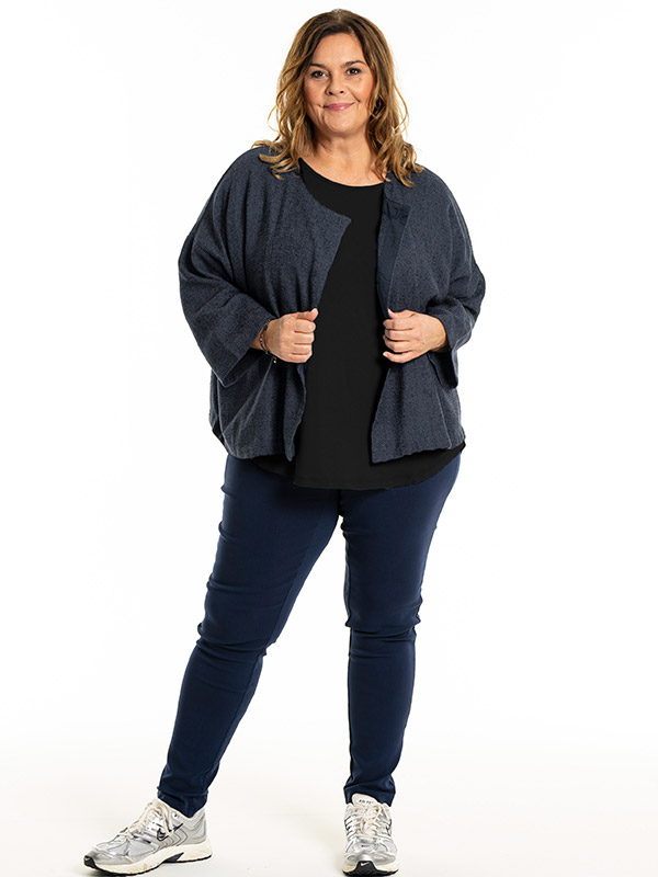 FIVA - Plus Size Kofta fra Gozzip