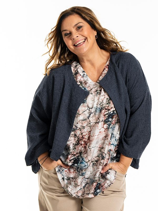FIVA - Plus Size Kofta fra Gozzip