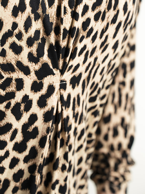 EMMA - Plus Size Blus fra Gozzip