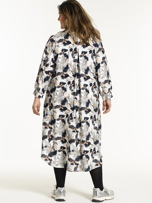 VALDIS - Plus Size Klänning fra Gozzip