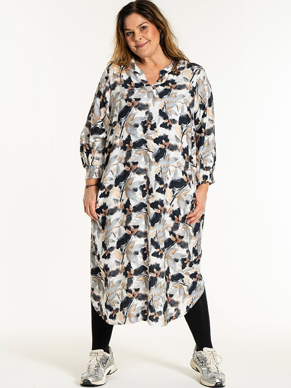 VALDIS - Plus Size Klänning fra Gozzip