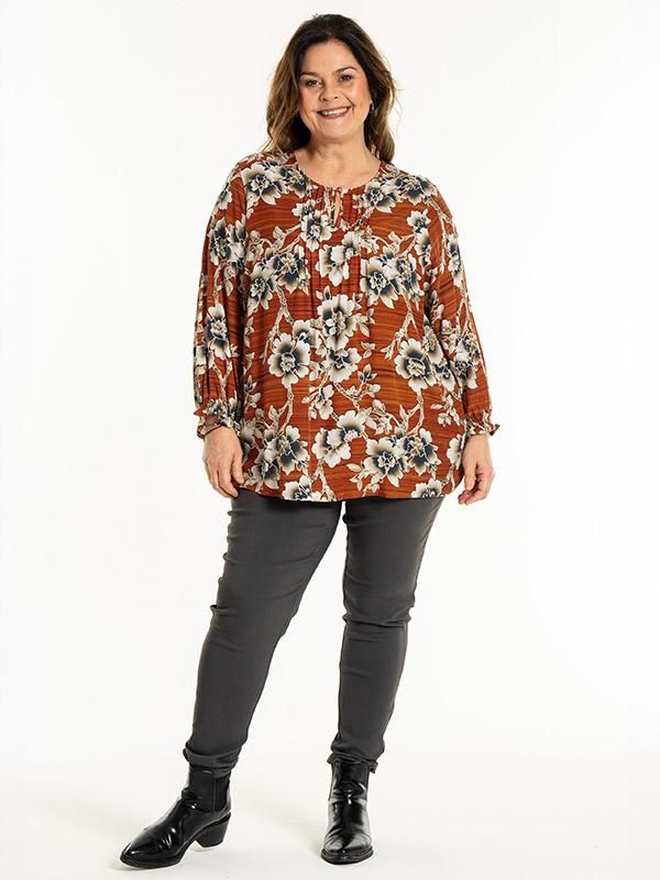 IBEN - Plus Size Blus fra Gozzip