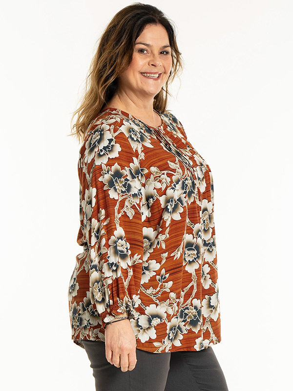 IBEN - Plus Size Blus fra Gozzip
