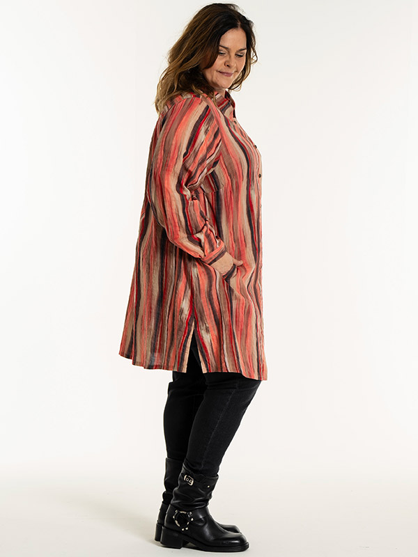 JANNIT - Plus Size Skjorta fra Gozzip