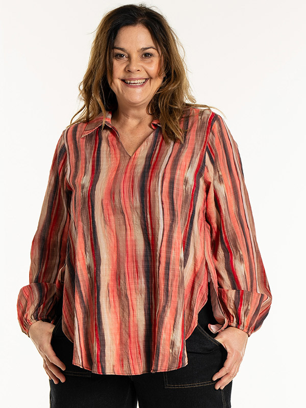 SOPHIA - Plus Size Blus fra Gozzip