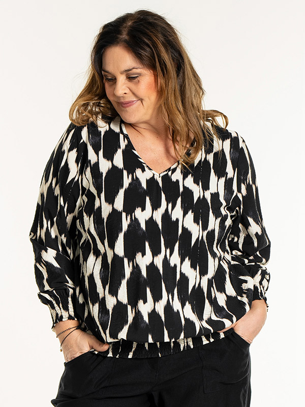 MIRABELLE - Plus Size Blus fra Gozzip