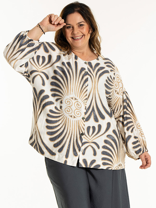 ANN-MARI - Plus Size Blus fra Gozzip