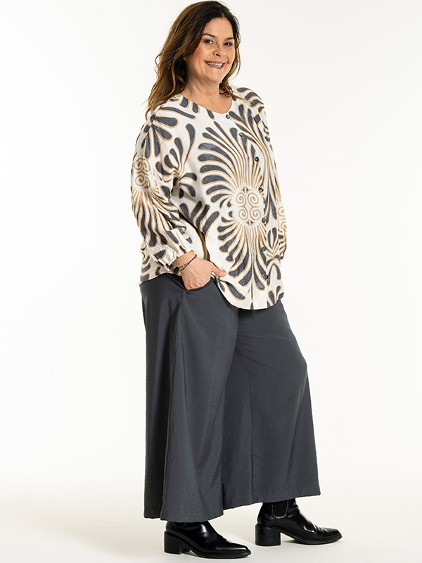 ANN-MARI - Plus Size Blus fra Gozzip