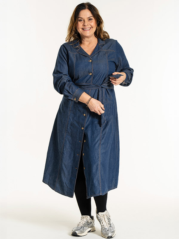 EVELYN - Plus Size Klänning fra Gozzip