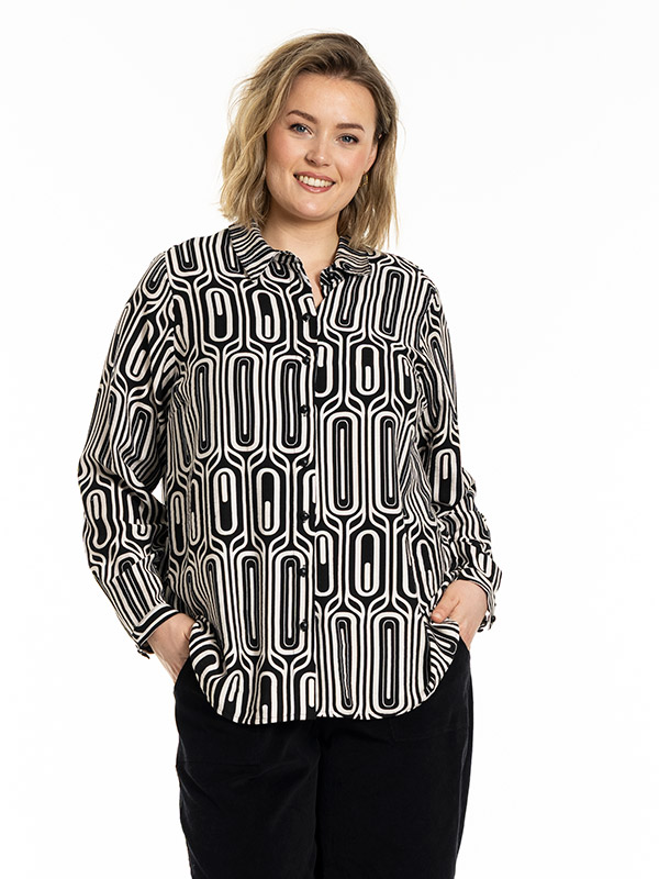 GKARINA - Plus Size Skjorta fra Gozzip