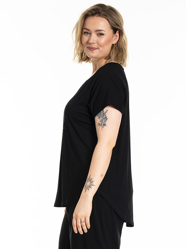 GITTE - Plus Size T-shirt fra Gozzip
