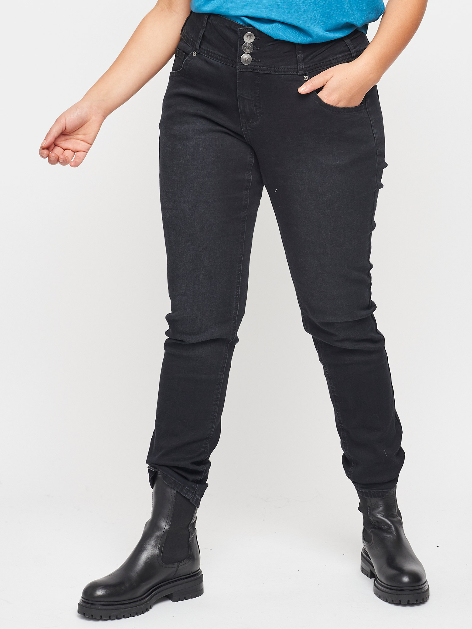 ROME - Svarta jeans med stretch fra Adia