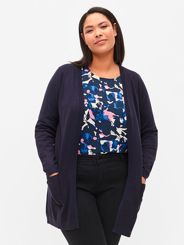 CARRIE - Plus Size Kofta fra Zizzi