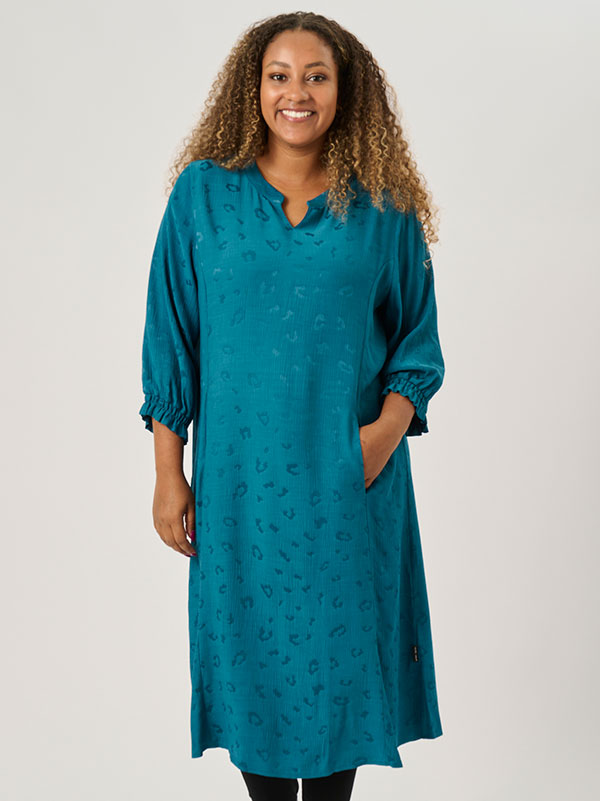 AULINE - Plus Size Klänning fra Pont Neuf
