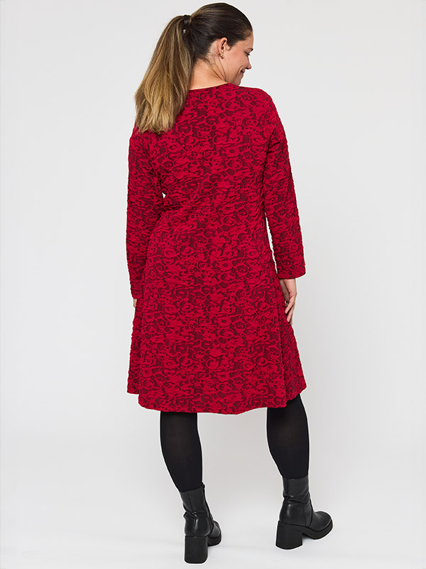 MAICA MIE - Plus Size Klänning fra Pont Neuf