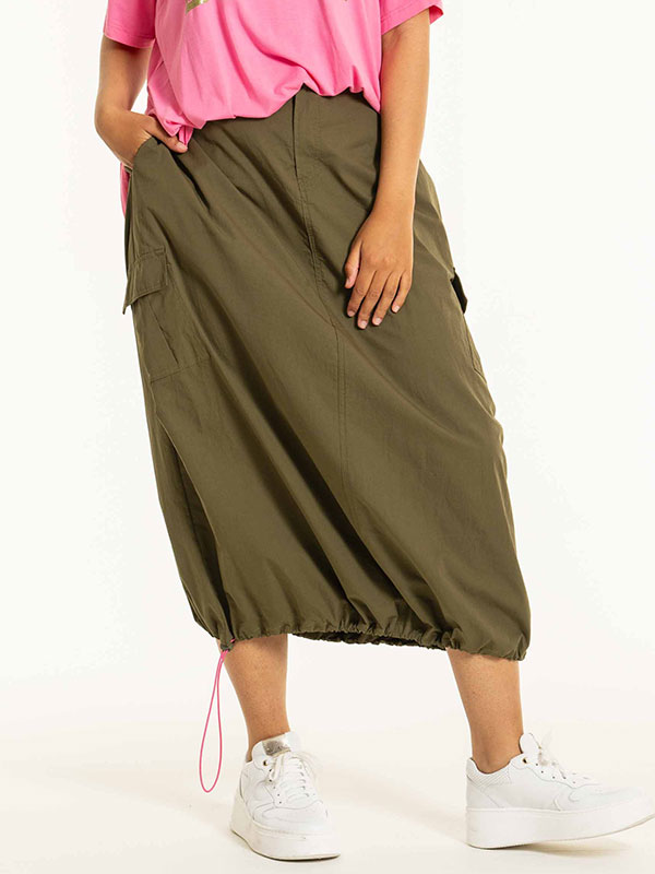 BRIANNA - Plus Size Kjol fra Studio