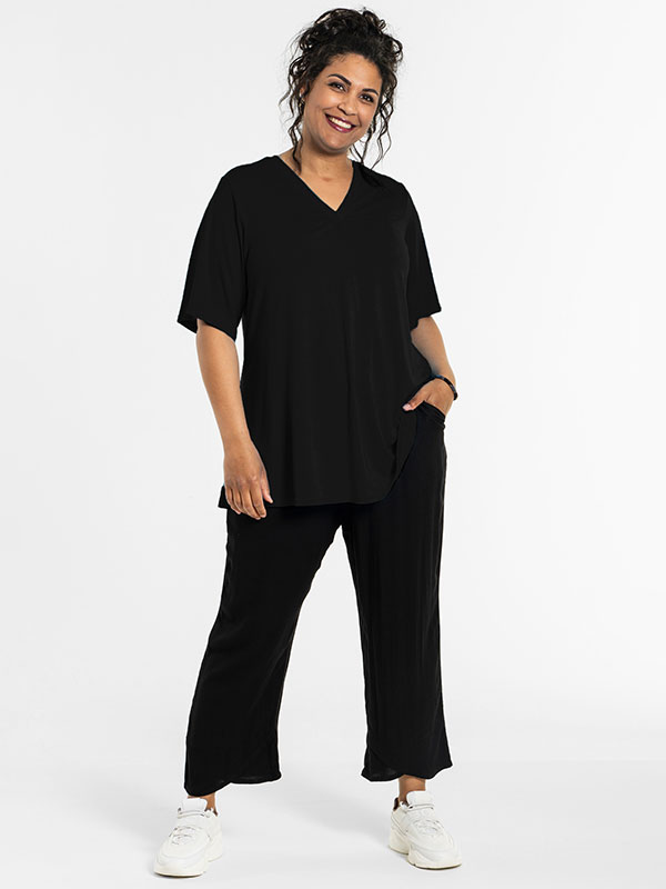 LYKKE - Plus Size Blus fra Studio