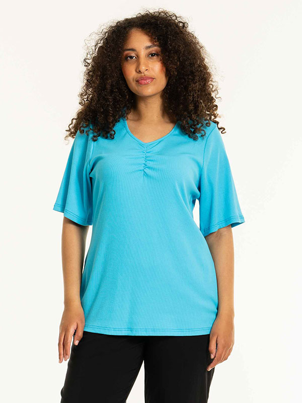 BETRI - Plus Size Blus fra Studio