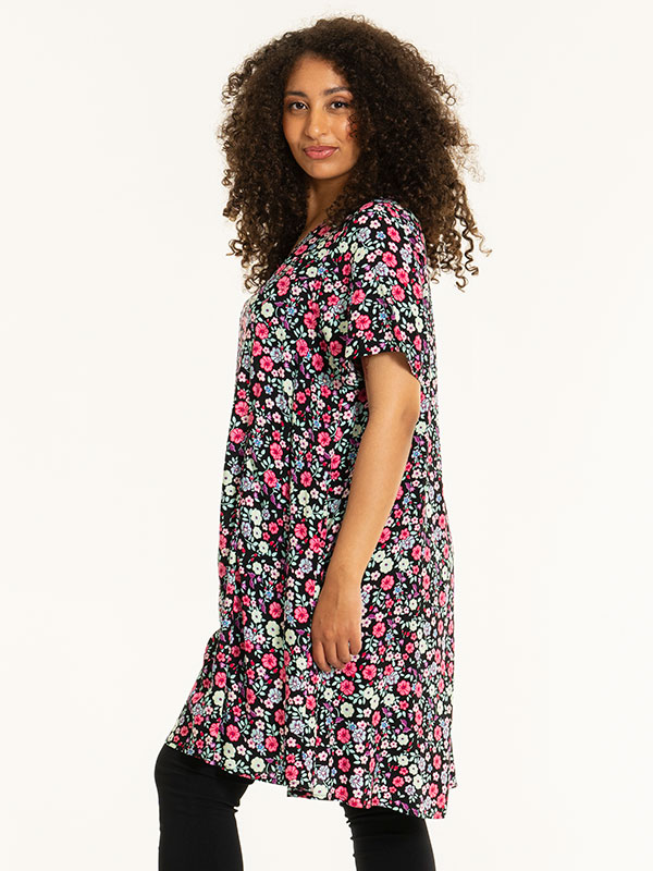 BIRGITTE - Plus Size Klänning fra Studio