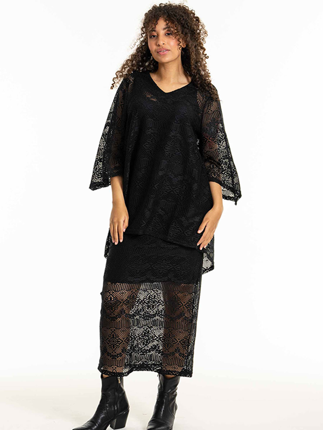 DINNA - Plus Size Blus fra Studio