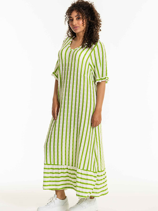 DORIA - Plus Size Klänning fra Studio