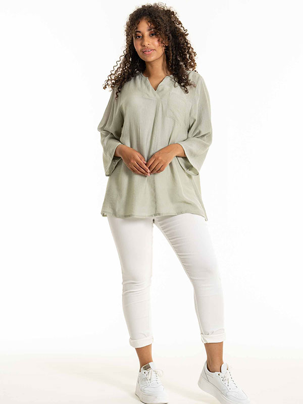 DARJA - Plus Size Blus fra Studio