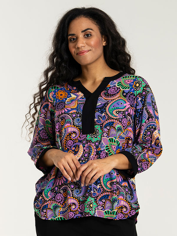 FRIGGA - Plus Size Blus fra Studio